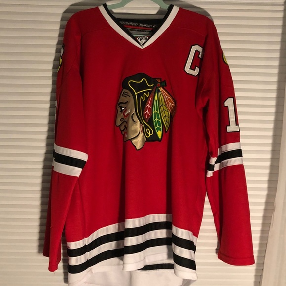 Chicago Blackhawks Toews Jersey - Picture 2 of 10